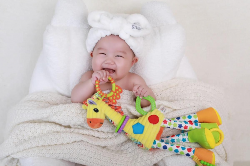 南京宝宝舌苔白怎么回事 南京宝宝舌苔白怎么回事